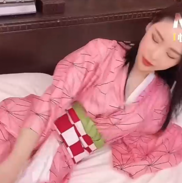 街边搭讪兼职巨乳人妻，】回酒店无套爆操内射 【1010M】