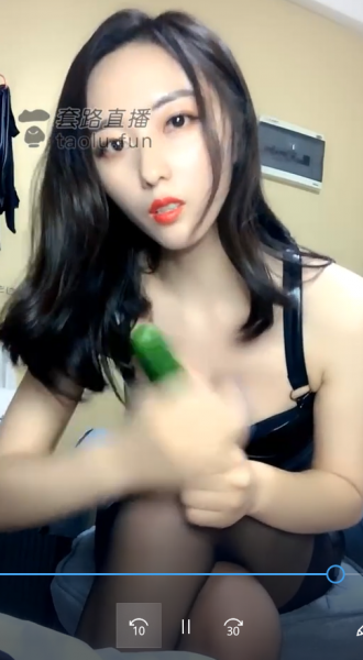 终于逮到了偷原味的狗东西 狠榨 LisaQueen1v 237MB【百度云】