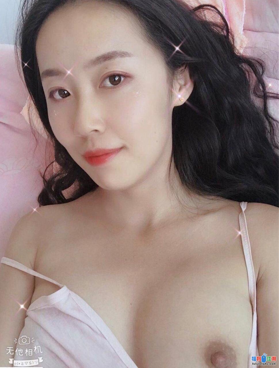 【最高端泄密】最新推特极品绿帽+淫妻+露出调教+反差婊私密流出 巨乳女神[NP67V2.2G度盘]