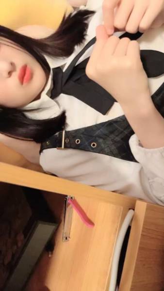 2021.11.5，全平台身材天花板，纯欲女神场[1V/371M/百度盘]