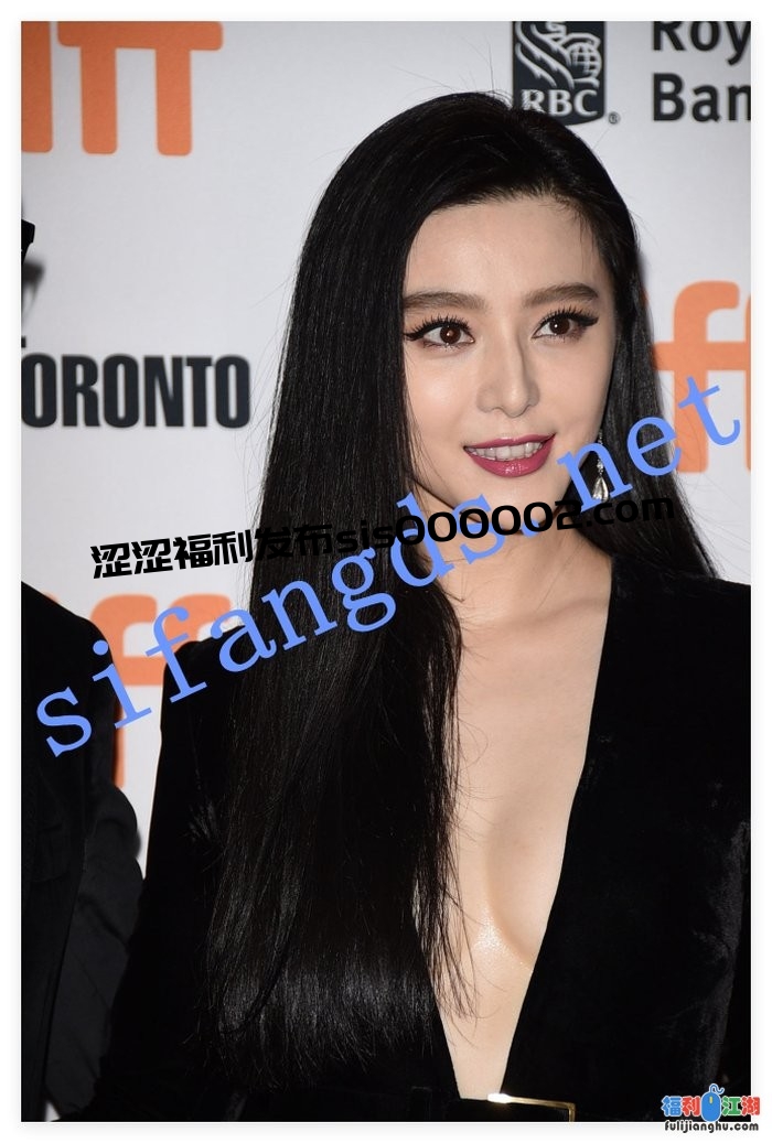 ❤️女明星范冰冰早期红毯透视走光[某房原版]【1.3G】