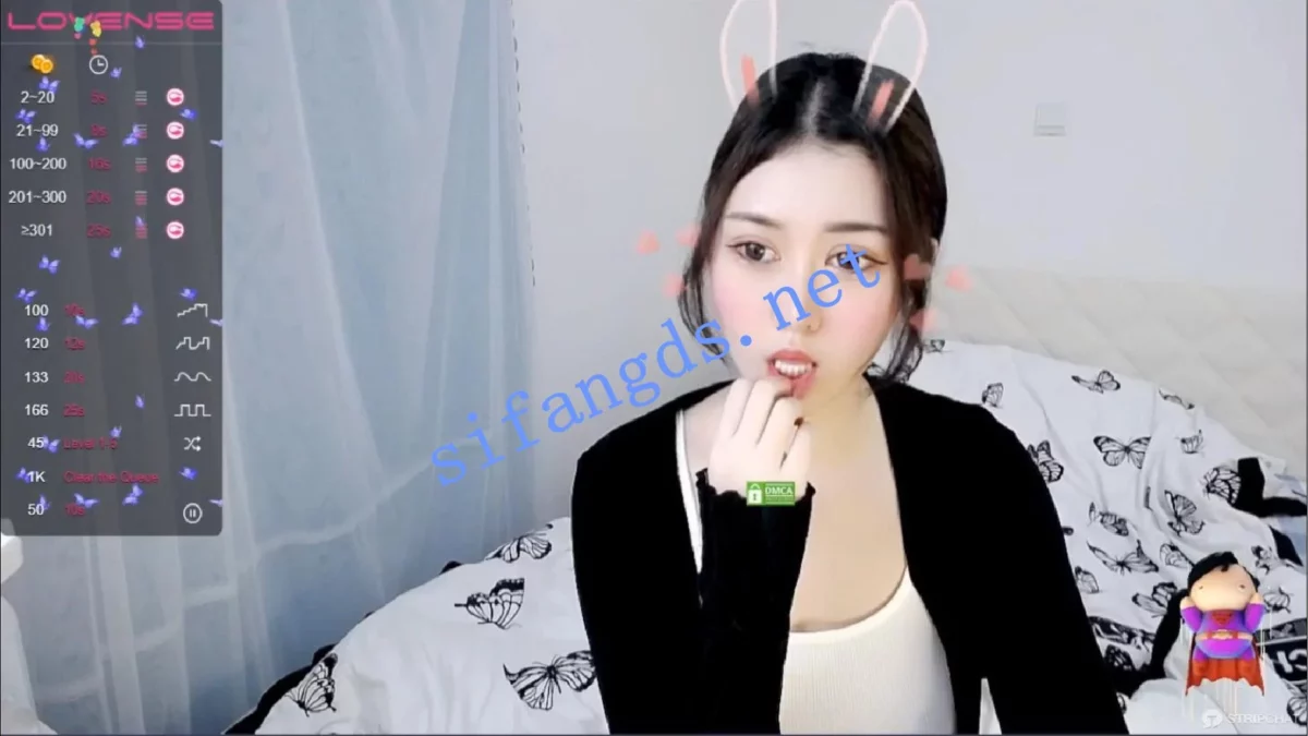 ST-994【清纯大奶可人 反差极品Abb_LYdia】1V1私秀 露脸自慰